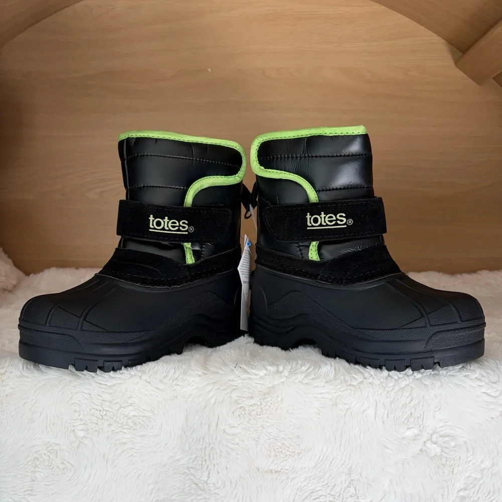 ✨$28✨NWT•Totes Toddler Cody Winter Boot | Black/ Lime Green | Size 9T